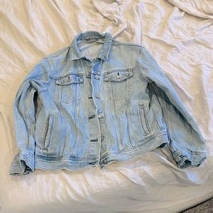 Everlane denim jacket L light blue